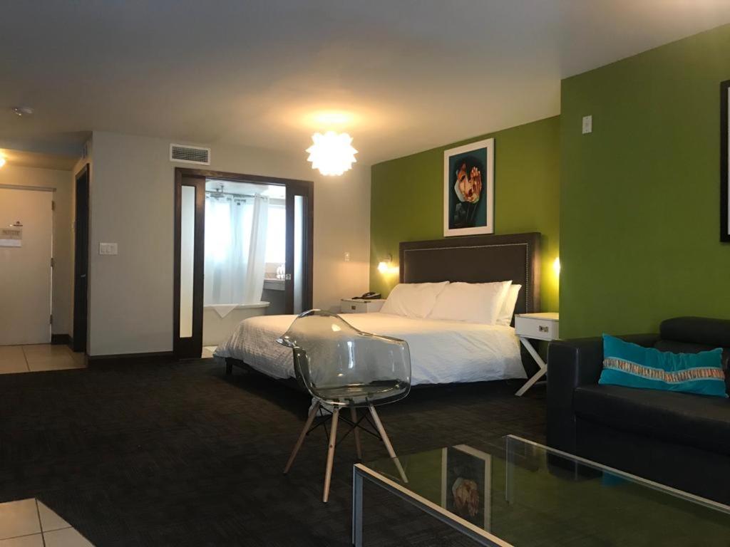 Ocean Drive Studio Beach Front Маями Бийч Екстериор снимка